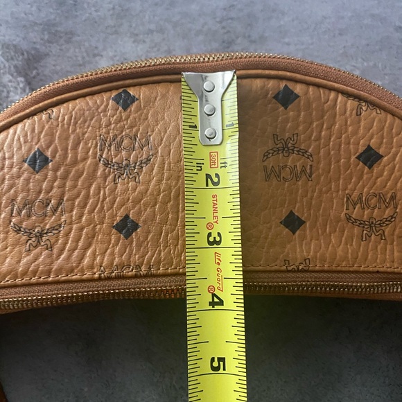 Mcm Crossbody - Picture 4 of 7